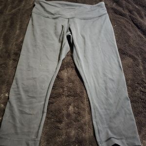 Black Capri Leggings